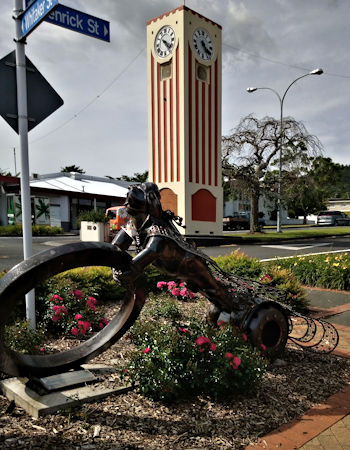 Te Aroha clocktower and artwork
